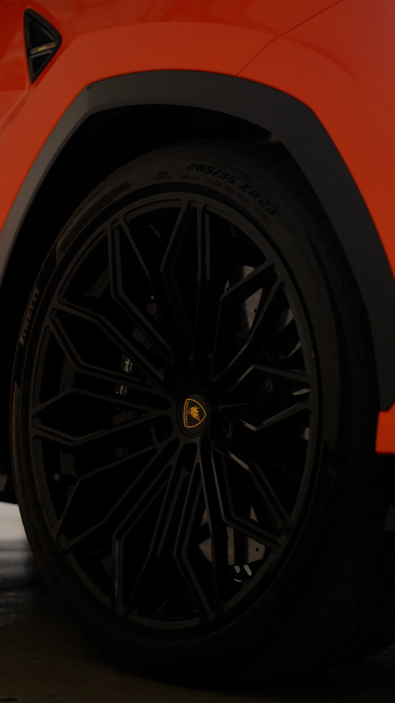 Close-up of Lamborghini Urus wheel and brake caliper